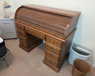 #25	Broyhill Roll-Top Desk w/Cubbies & 5 Drawers - 48x23x41	 $175.00 