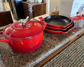Le Creuset signature series 