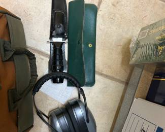 Hunting knife and Scissors, 