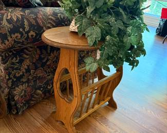 Magazine End Table