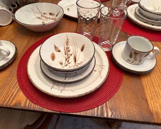 Stonehenge Oven to Tableware - Service for 12 plus Serving Pieces