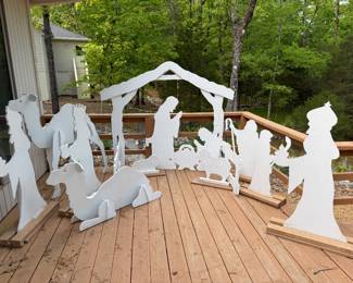 Outdoor Holiday Decor