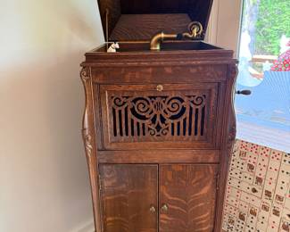 Sonora Sound Box Record Player. It works!