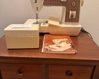 Singer Touch & Sew II - Model 778 Sewing Machine