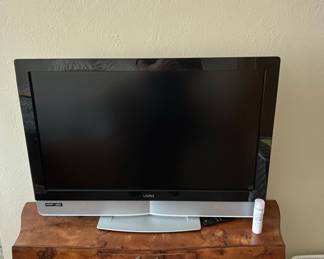 Vizio VX32L HDTV10A 32-inch LCD HDTV