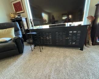 Black Geometric Lattice Media Console with Glass Doors