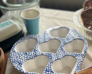 Vintage Heartshaped Spongeware Stoneware Cupcake Baking Dish