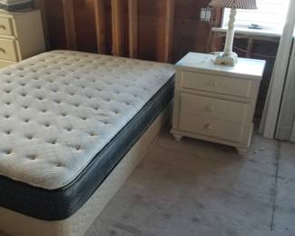 Nightstand; table lamp