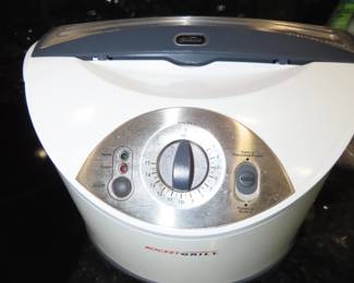 Like new Rocket Grill.