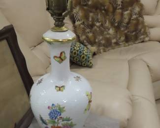 Asian themed table lamp.