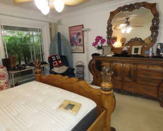 Queen size bedroom furniture.