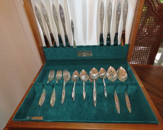 Silver plate flatware.