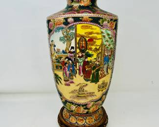 Japanese Satsuma w/ Geisha Girls and Intricate Floral and Moriage Vase