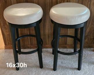 Pair of newer swivel top barstools