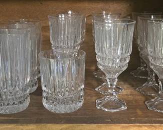 Sets of drinking glasses