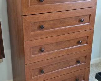 Composite wood 5 drawer chest