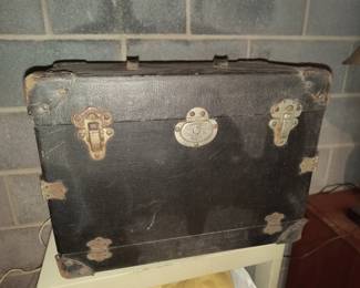 Early machinist chest 