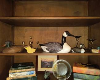 Carved decorative decoys 