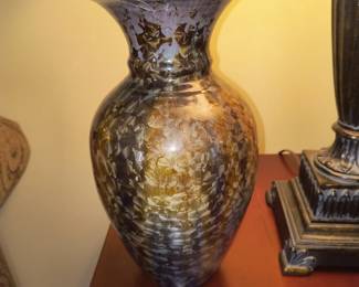 Crystaline vase - as-is