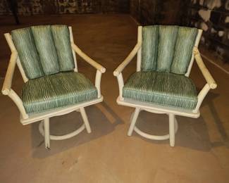 Retro swivel chairs 