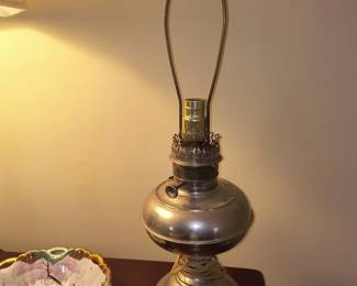 Electrified Aladdin lamp 