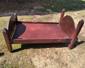 Early doll bed