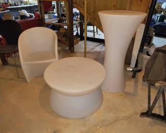 Furniture market lighted pieces