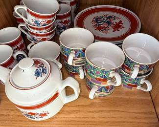 Porcelain Tea Set with Red and Blue Floral Motif and Geometric Pattern Cups