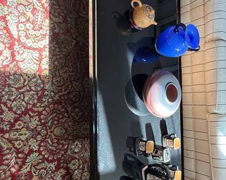 Vintage Black Lacquer Chinoiserie Coffee Table with Gold Trim