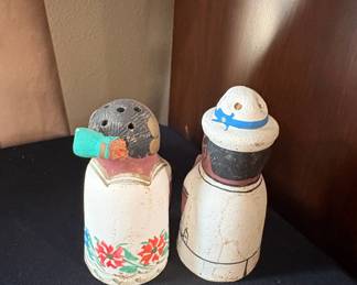 Vintage Mexican Folk Art Ceramic Salt and Pepper Shakers
