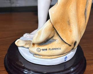 Giuseppe Armani "Spring's Embrace" Limited Edition Figurine