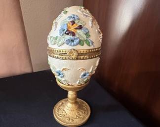 Decorative Hinged Egg Trinket Box with Floral and Butterfly Embellishments on Pedestal Base