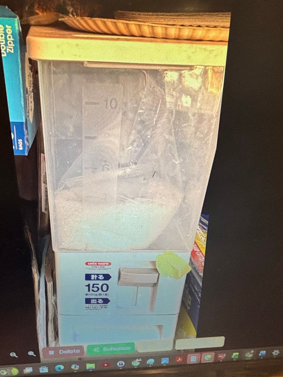 Unix Ware Rice Dispenser