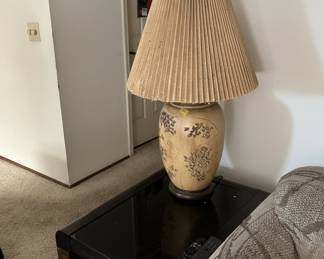 Vintage Chinoiserie Ceramic Ginger Jar Table Lamp