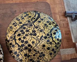 Pair of Japanese Maki-e Lacquerware Plates with Cherry Blossom Design