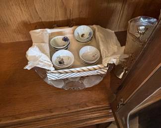 Japanese Porcelain Teacups with Hot Air Balloon Motif