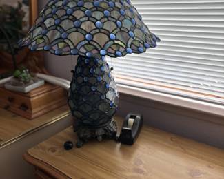 Tiffany Style Stained Glass Table Lamp with Blue Scallop and Dot Motif
