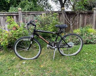 1991 Cannondale SM800 "Beast of the East" Mountain Bike