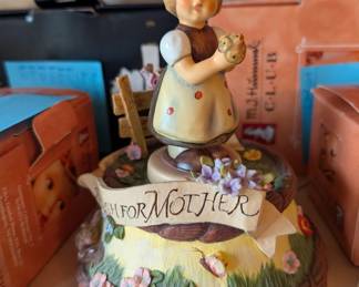 Limited edition Hummels 