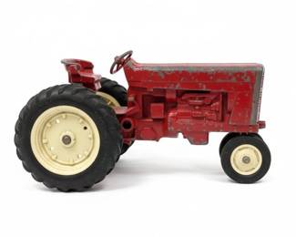 Ertl International Harvester 350 Utility Tractor Toy