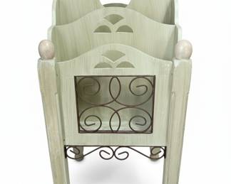 Vintage Shabby Chic Magazine Rack