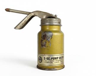 5 Oz. Pump Oiler by Hollywood Accessories