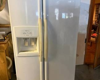 Whirlpool SidebySide Refrigerator With Ice Water Dispenser