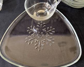 Snowflake snack dish and cup set