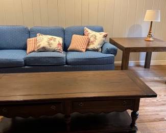 Ethan Allen Coffee Table with 2 Drawers