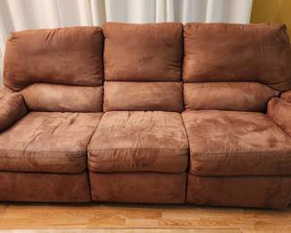 Double reclining sofa, both ends