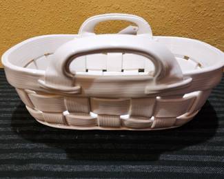 Tiffany ceramic basket