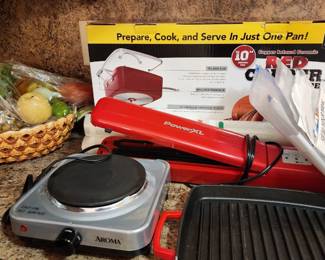 Cast iron cookware, hot plate, vacuum food saver system