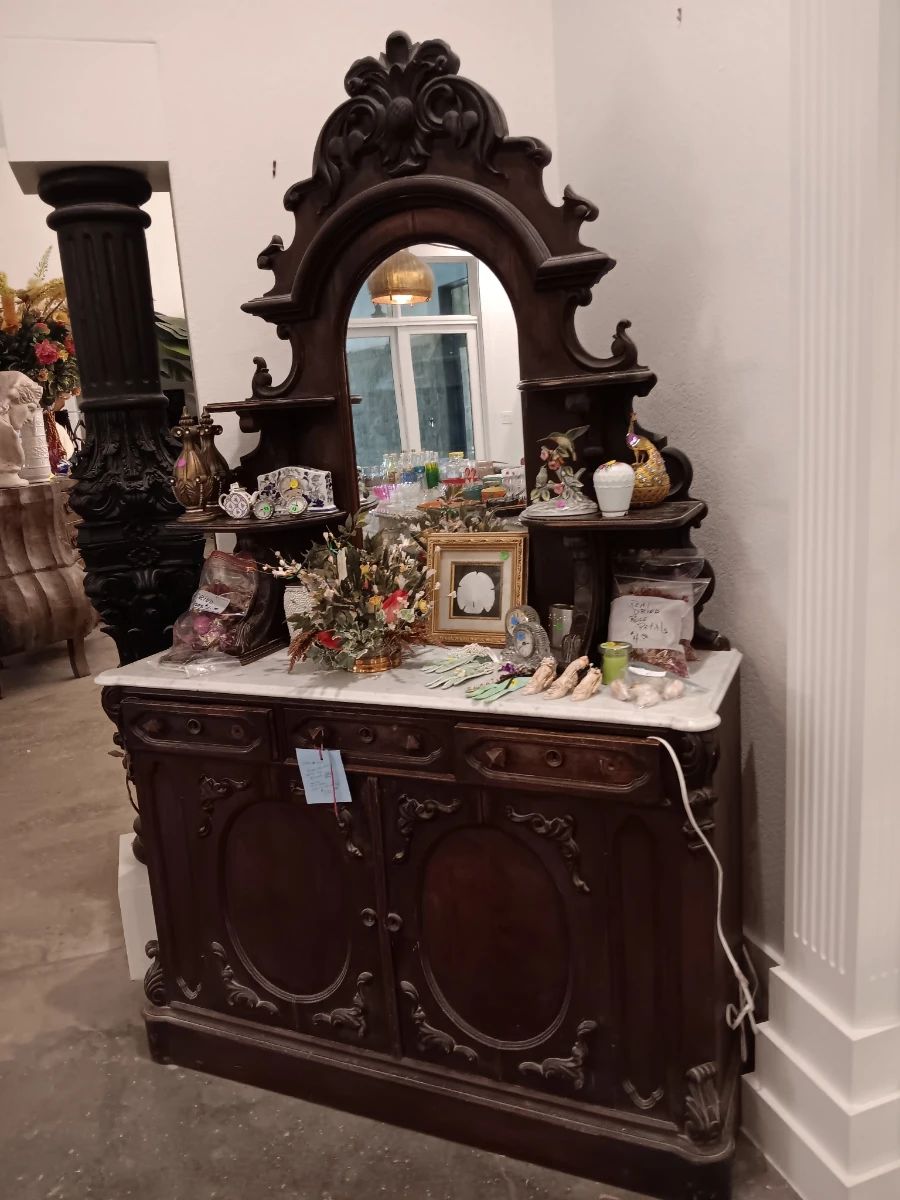 Mallard Cira 1835-1870 Marble Top