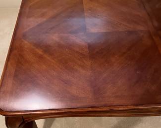 R1 - $1,450. Henredon Table with 6 Chairs. 2 Captains chairs / 4 regulars. Table Measures 76.5" x 44" x 30" tall.  2 leaves - Each leaf adds 20". Has table pads. 